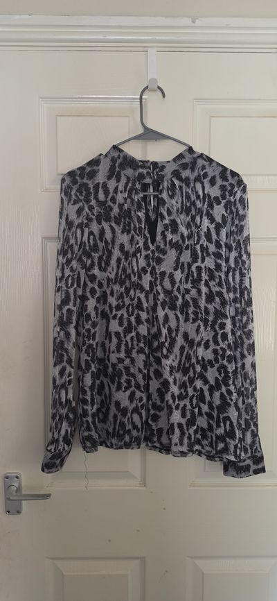 Billie & Blossom Women'S Blouse