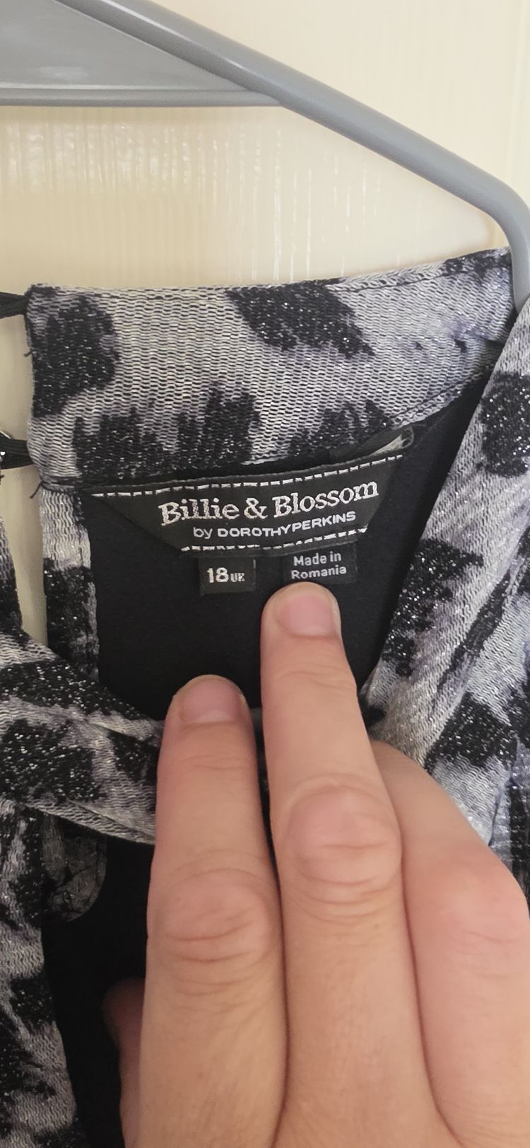 Billie & Blossom Women'S Blouse image 2