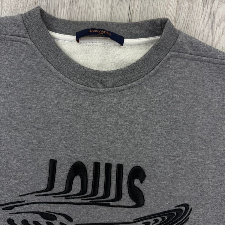 Louis Vuitton Men’s Grey Crewneck Embroidered Jumper - Medium image 4