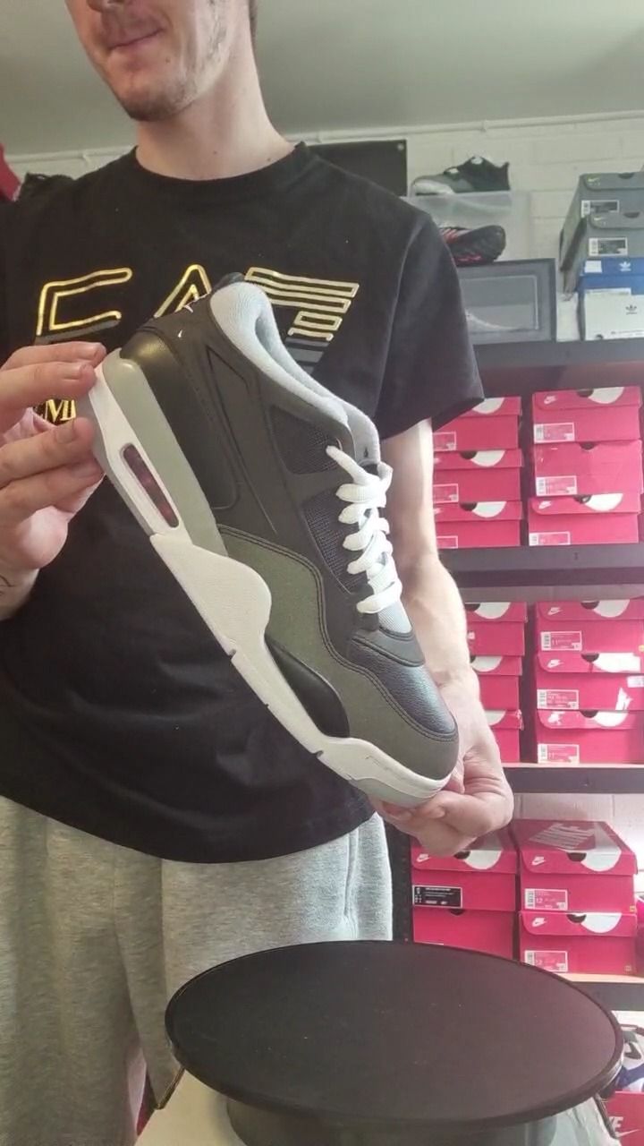Jordan jordan 4  rn prm uk 9 box no lid  product image