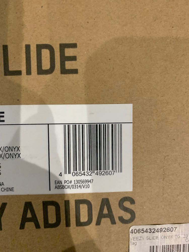 Adidas Yeezy Slide 5