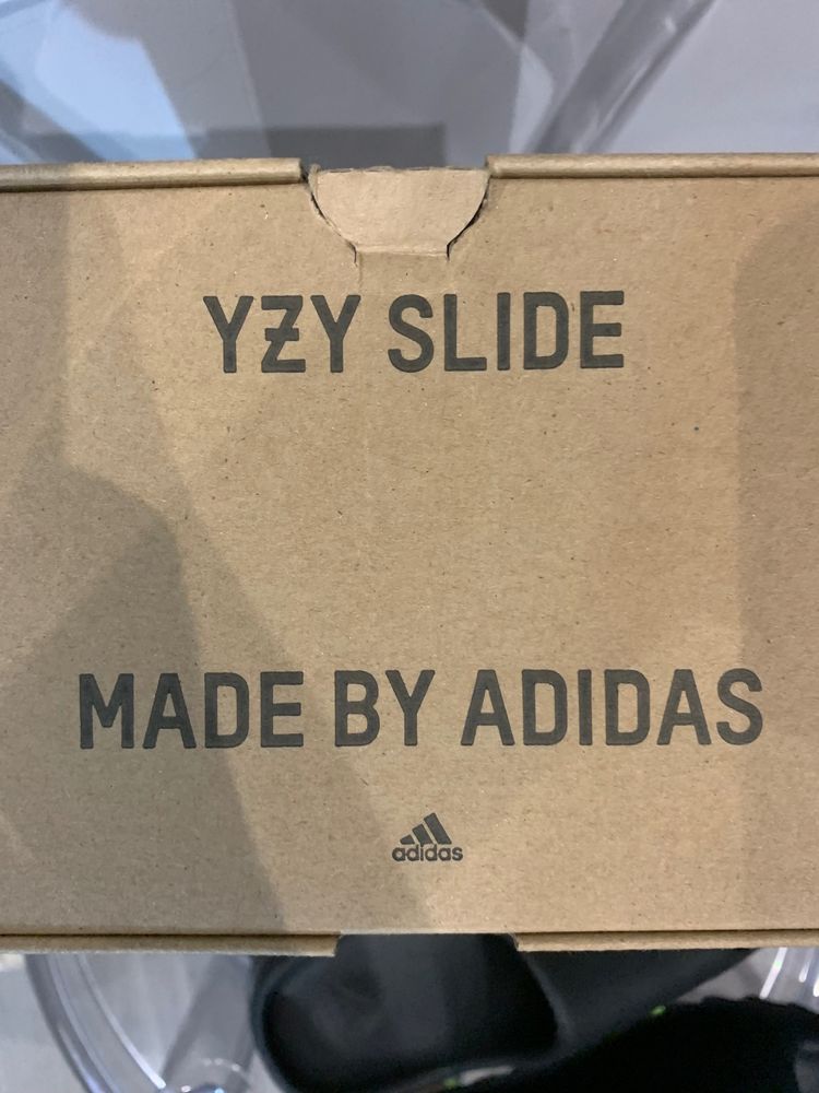 Adidas Yeezy Slide 8