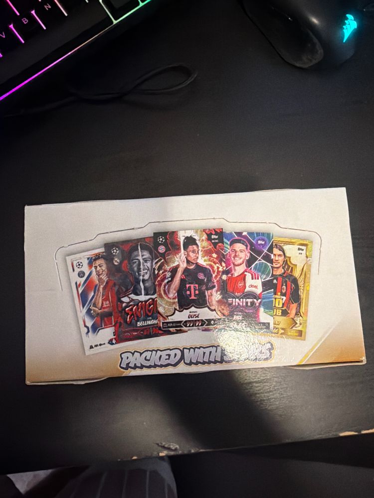 caja match attax 20 aniversario obraz 2