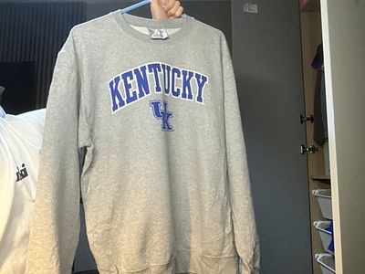 Grey Sweatshirt With Kentucky Text