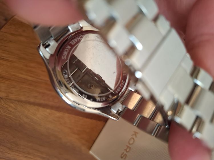 Michael Kors Silver Wristwatch 4