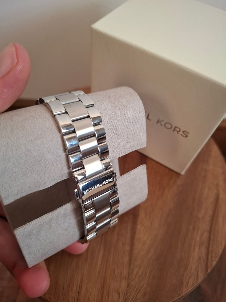 Michael Kors Silver Wristwatch 3
