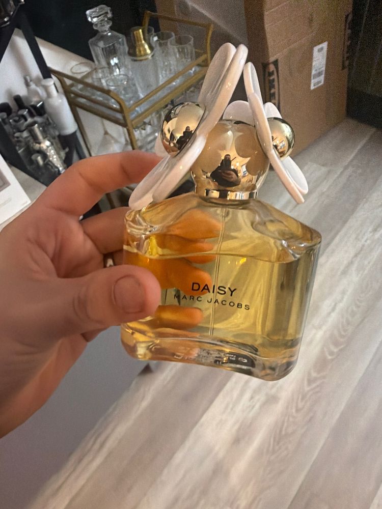 Marc Jacobs Daisy Perfume image 1