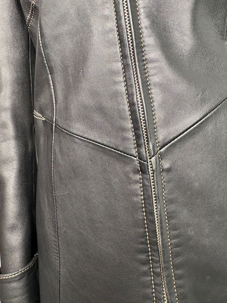 Vintage 90s Leather zip up coat with contrast stitching detailing 10