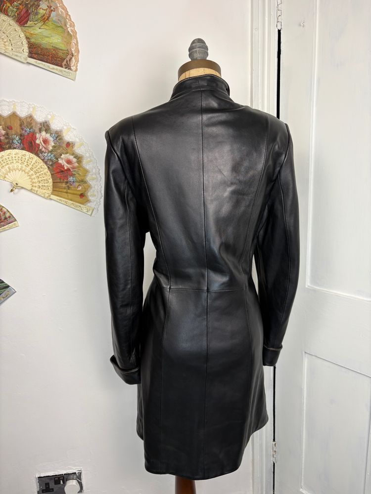 Vintage 90s Leather zip up coat with contrast stitching detailing 3