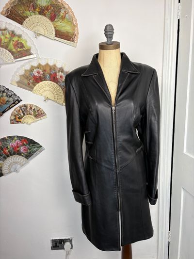 Vintage 90s Leather zip up coat with contrast stitching detailing 1