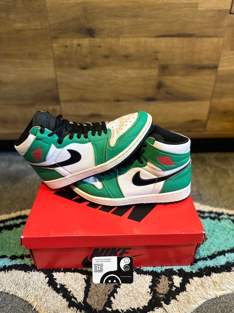 Jordan 1 Retro High “Lucky Green” U.K. 8 imagen 2