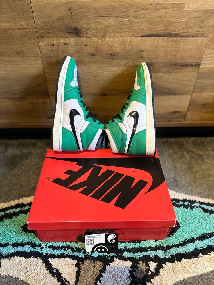 Jordan 1 Retro High “Lucky Green” U.K. 8 imagen 6