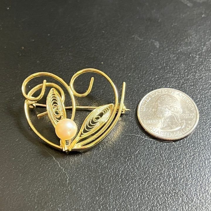 Gold-Tone Heart-Shaped Brooch With Pearl Detail image 3