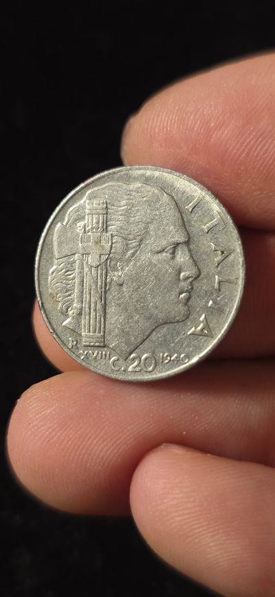 23). Italian 20 Centesimi Coin 1940