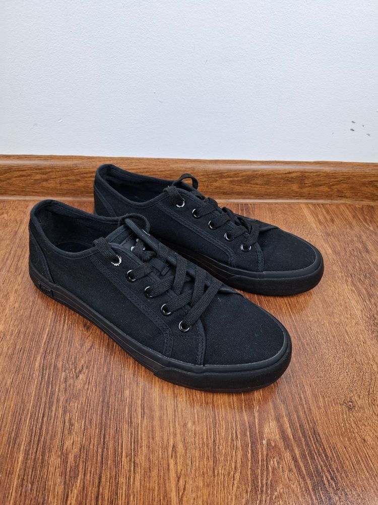 Lee Black Canvas Sneakers Rozmiar 42 28,5cm 