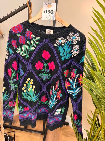 36 Ds Sport Floral Knit Sweater
