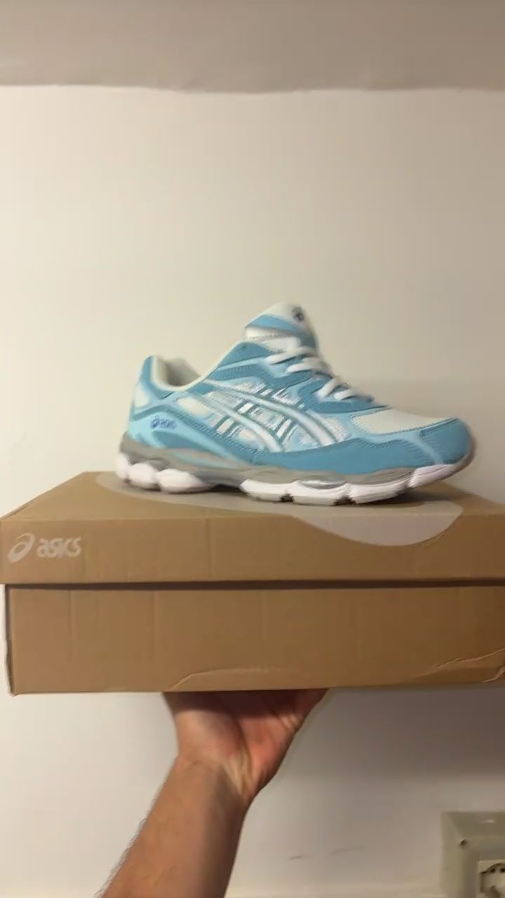 Asics Running Shoes image 1