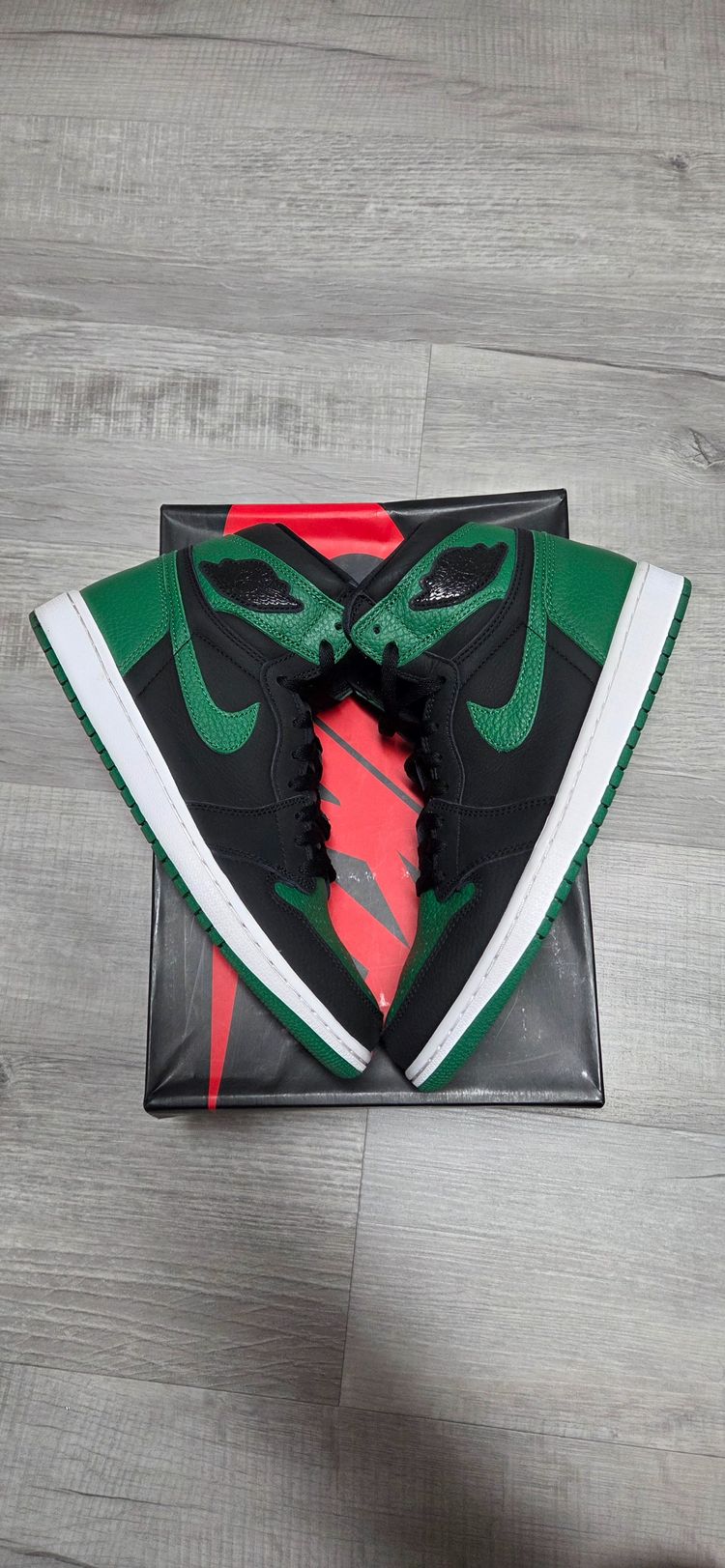 Jordan 1 Pine Green Black
