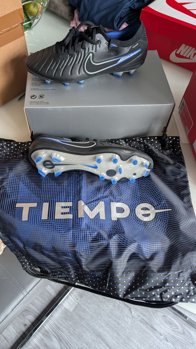 Nike Legend 10 Elite Fg Football Boots - UK 4.5 - 220 rrp