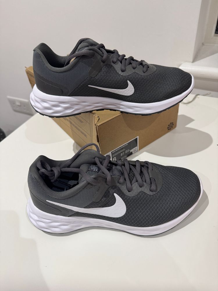 Nike Nike Revolution 6 Nn Sneakers product image