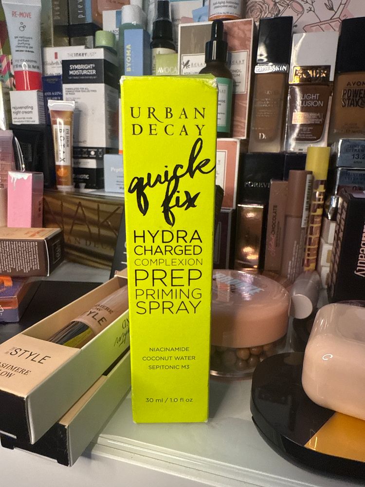 Urban Decay Urban Decay Quick Fix Hydra Charged Complexion Prep Priming Spray product image