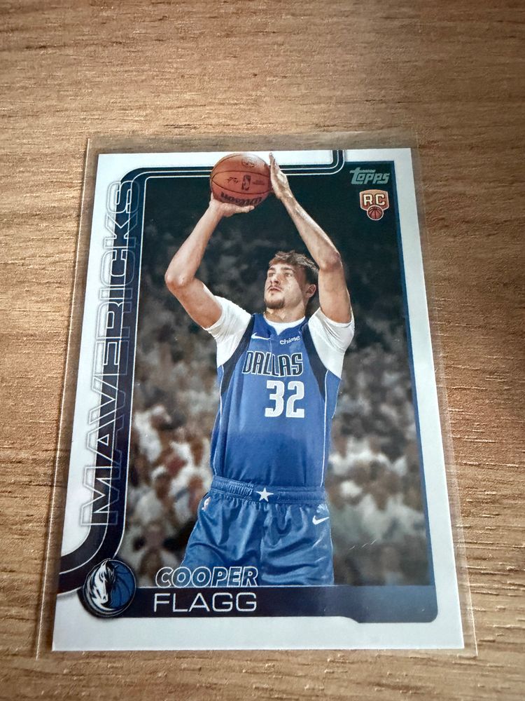 Topps Topps Basketball Trading Card product image