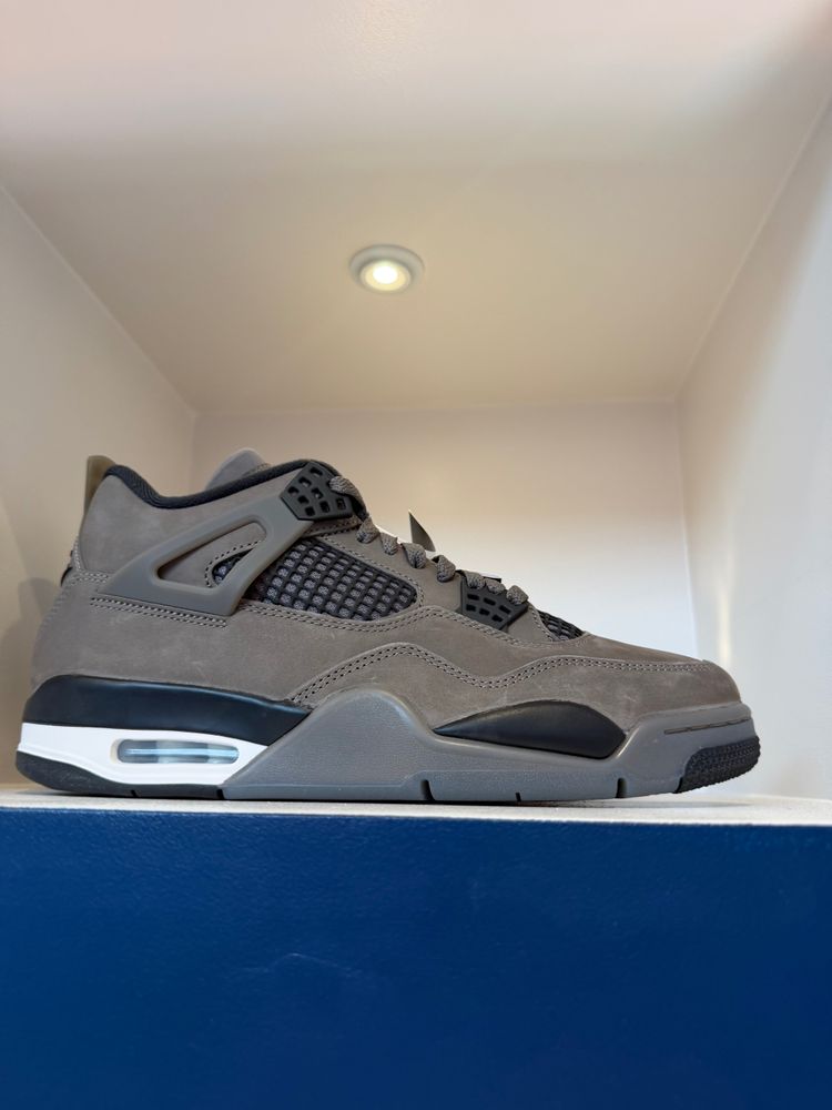 Jordan 4 Cavestone