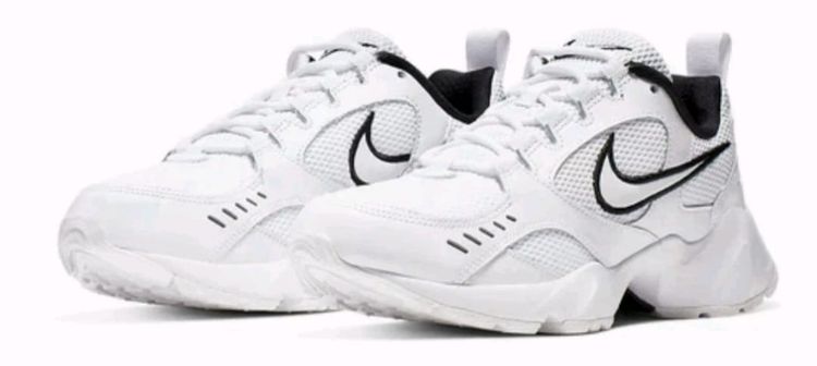 Nike Air Heights White and Black Sneakers