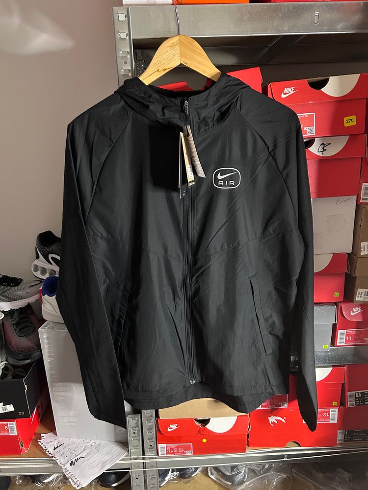 Nike MILER WINDRUNNER BLACK 
