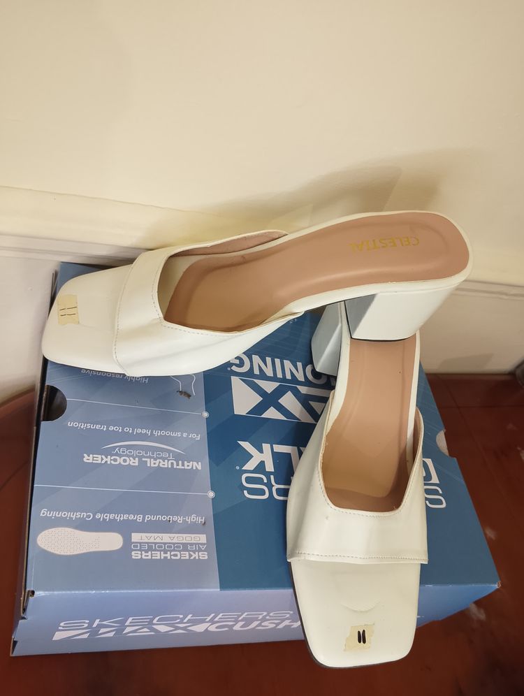 White Heeled Slip-On Sandals imagen 3