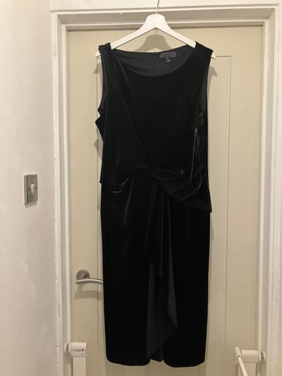 Black Sleeveless Dress