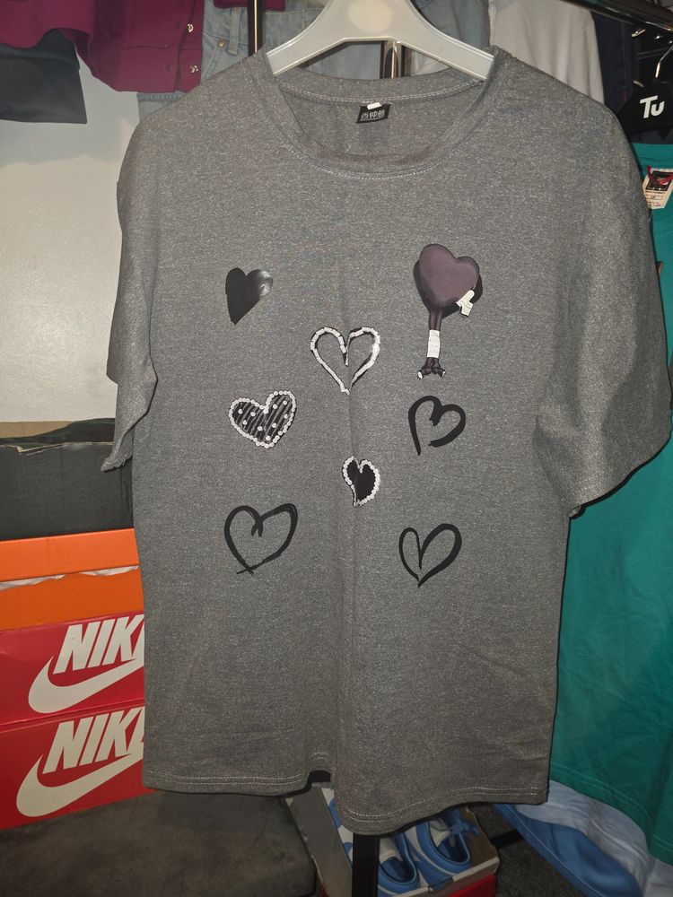 Grey T-Shirt With Heart Designs