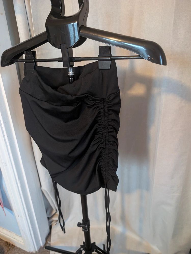 Shein Ruched Bandeau Tube Top Black Strapless Crop Top Extra Small XS Y2K image 2