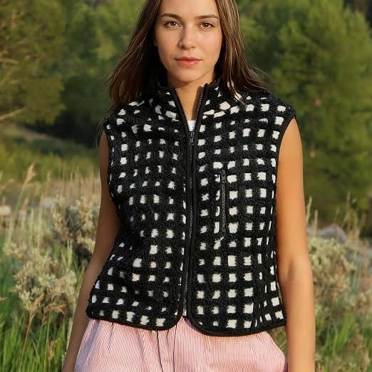 Black And White Checkered Sleeveless Fleece Vest image 1