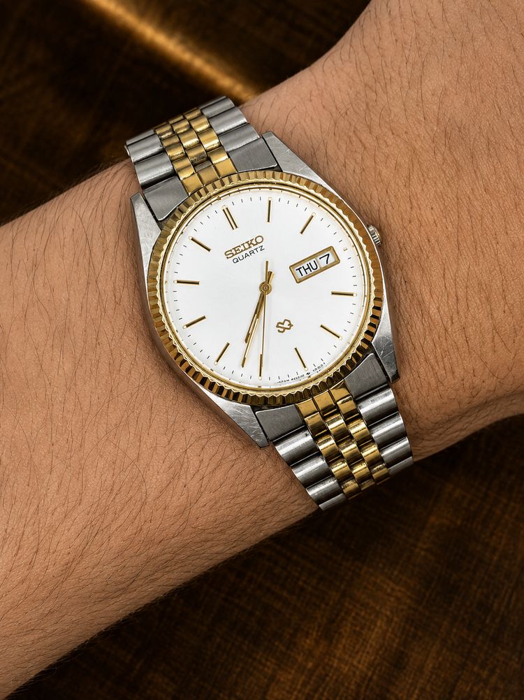 Vintage Seiko Quartz Day-Date Watch | Two-Tone Stainless Steel | White Dial | Japan 2