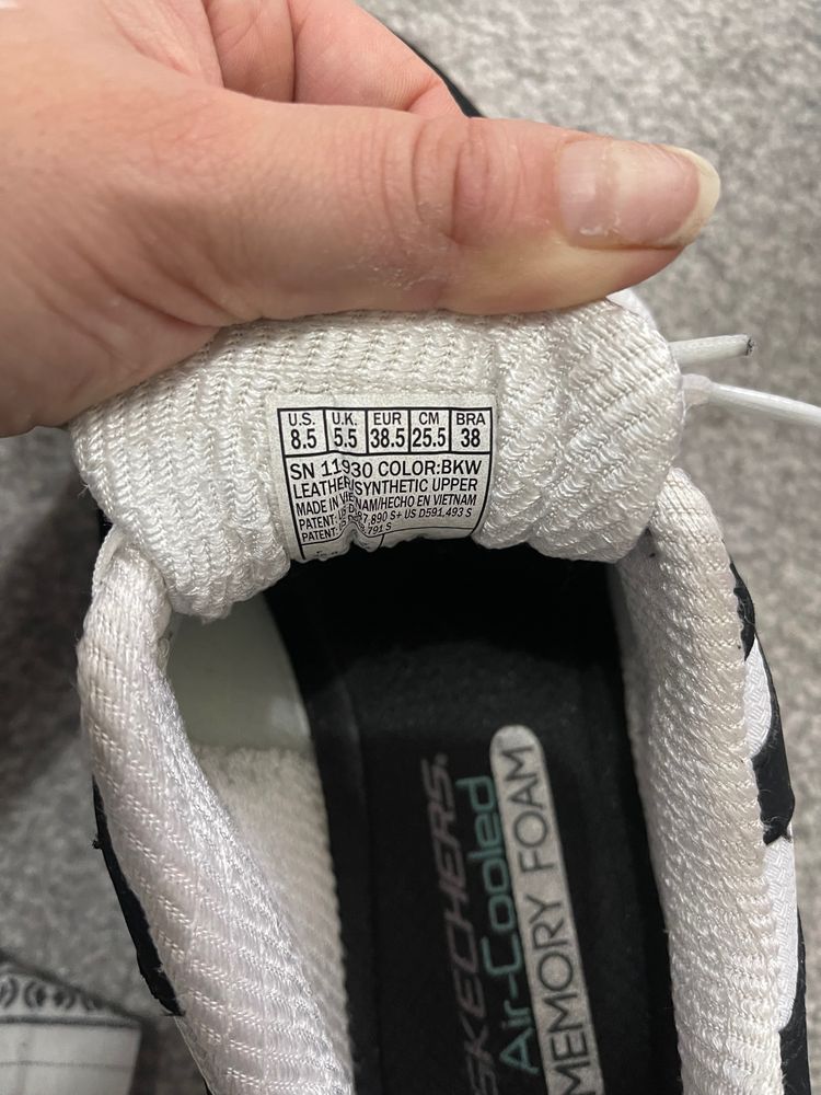 Skechers Skechers shoe product image
