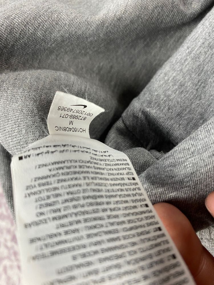 Immagine di Nike Grey Camo Hooded Zip-Up Jacket 3