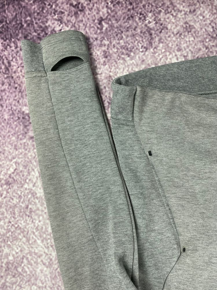 Immagine di Nike Grey Camo Hooded Zip-Up Jacket 6