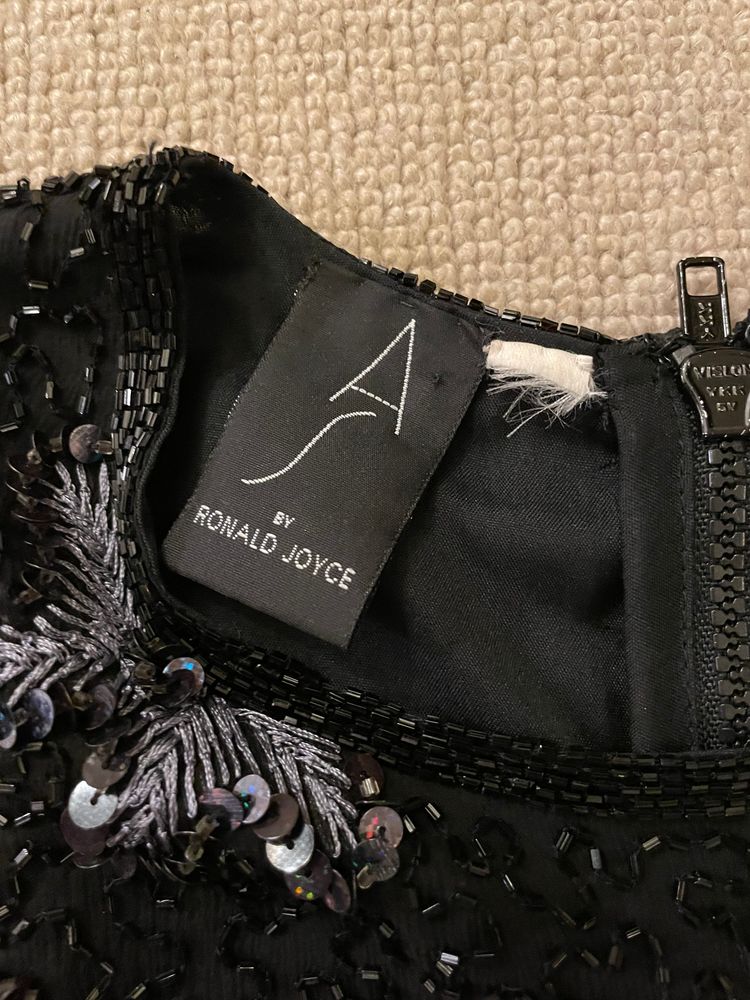Immagine di Black Beaded Sleeveless Top - size S 3