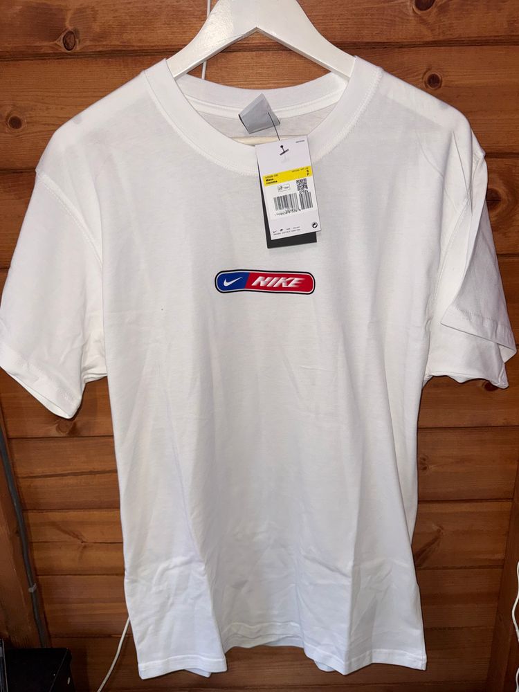 Nike White Graphic Racing T-Shirt Size Small