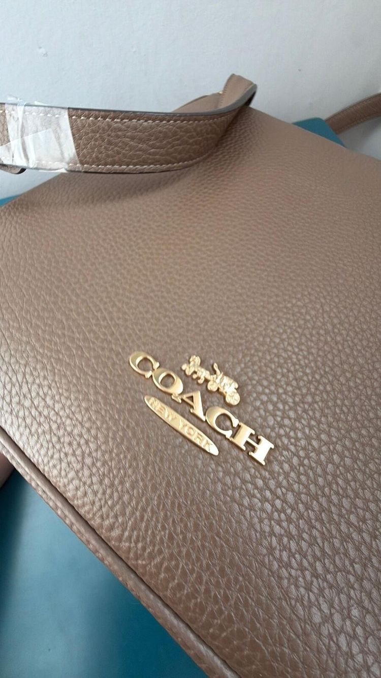 Immagine di 364 Coach Ellie File Bag Pebbled Leather Dark Stone BNWT £395 6