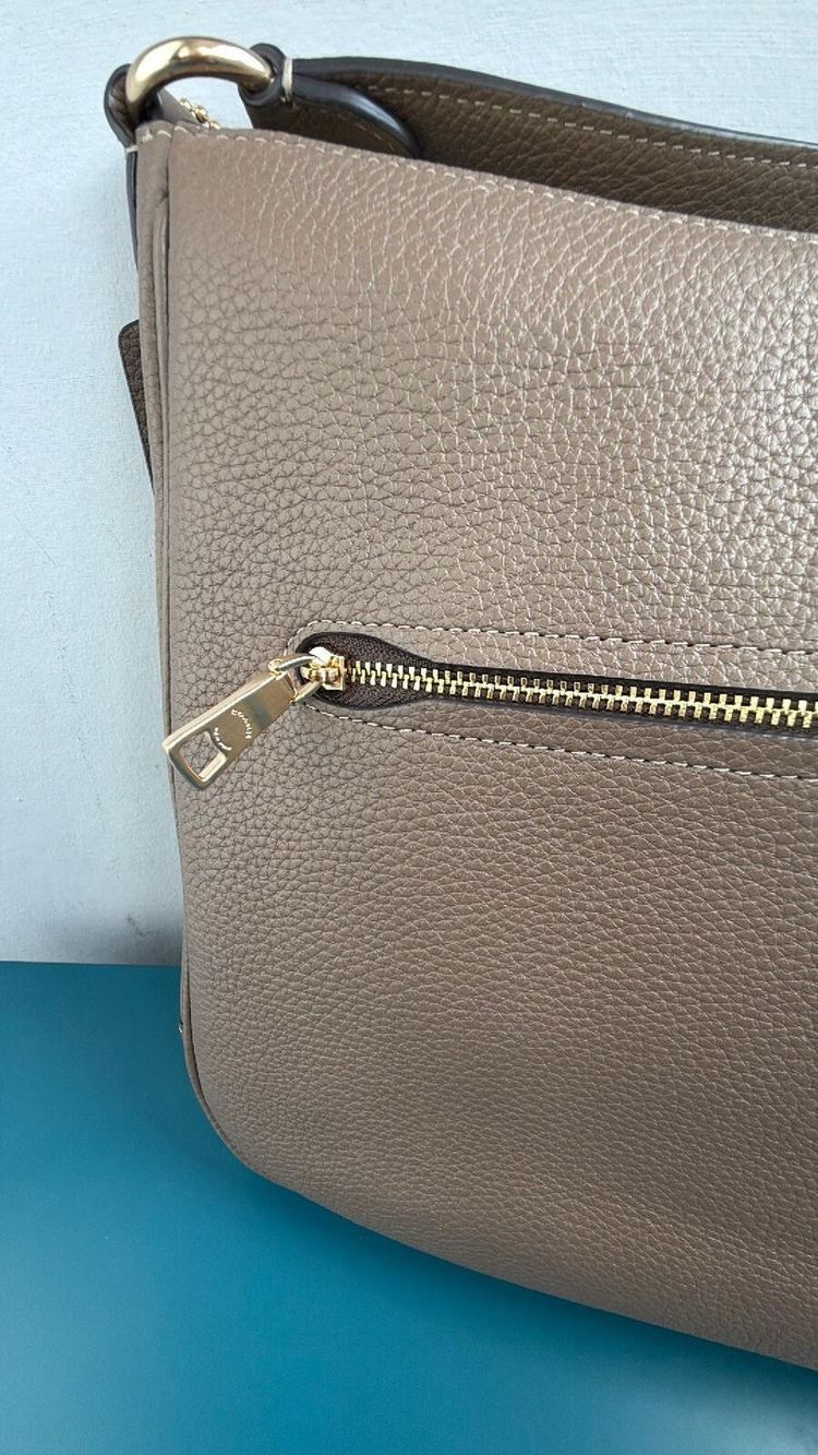 Immagine di 364 Coach Ellie File Bag Pebbled Leather Dark Stone BNWT £395 4