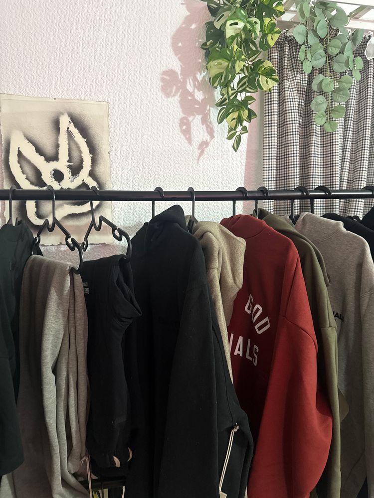 ITEM SHOWN ON SCREEN