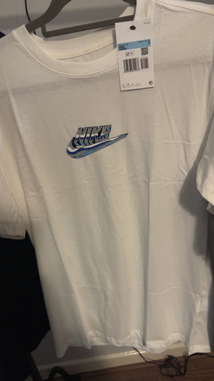 Nike White T-Shirt