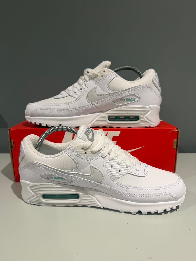 Immagine di Nike Air Max 90 White Hyper Turquoise UK 7.5 2