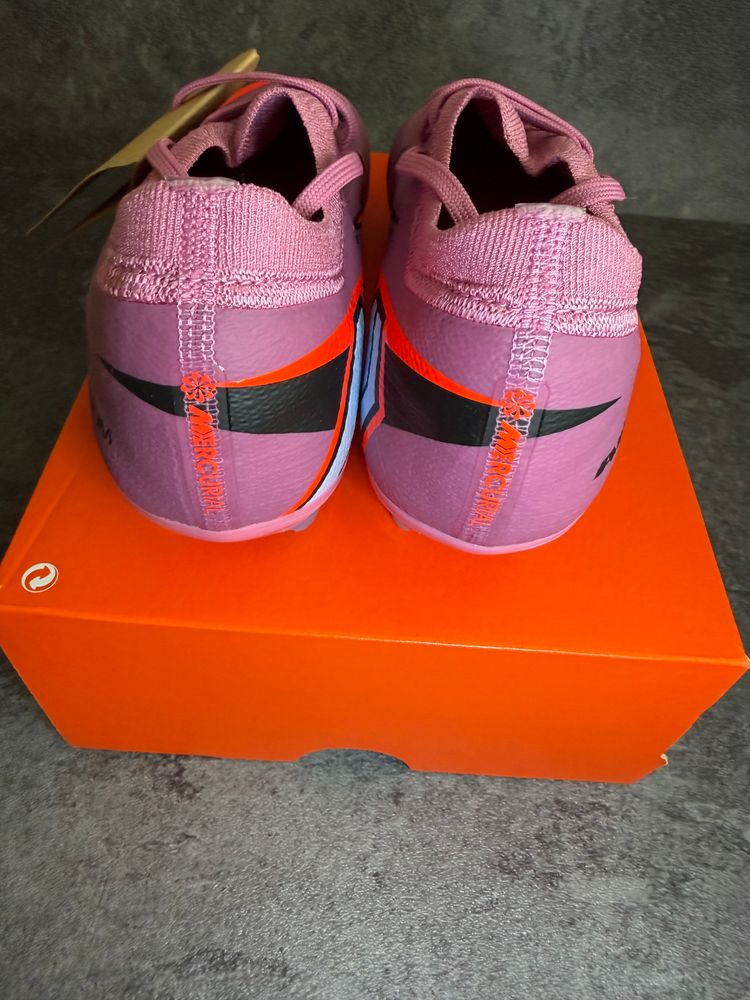 Immagine di Nike Jr Zm Vapor 16 Pro Fg Football Boots 9