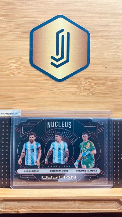/50 - Lionel Messi & Enzo Fernández & Emiliano Martínez - Argentina -Nucleus - 2024-25 Panini Obsidian