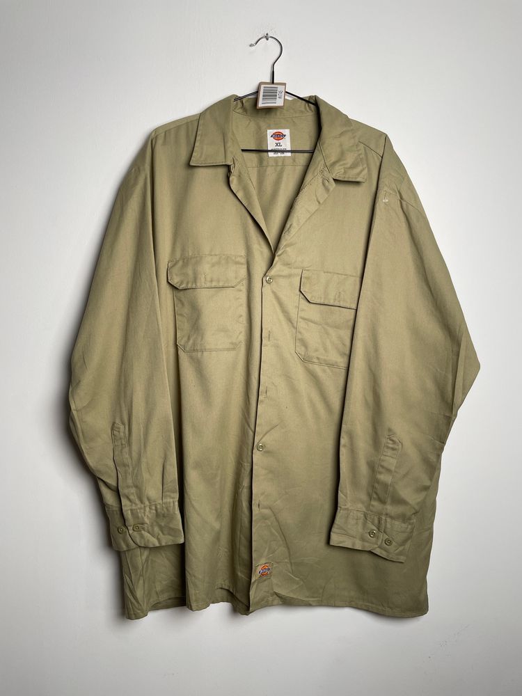 V745 - Size: XL - Dickies & Carhartt