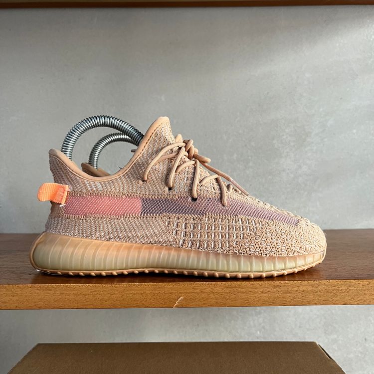 YEEZY BOOST 350 V2 | Mono Clay | Code: EG6872 |  UK 2 / US 2.5 image 2