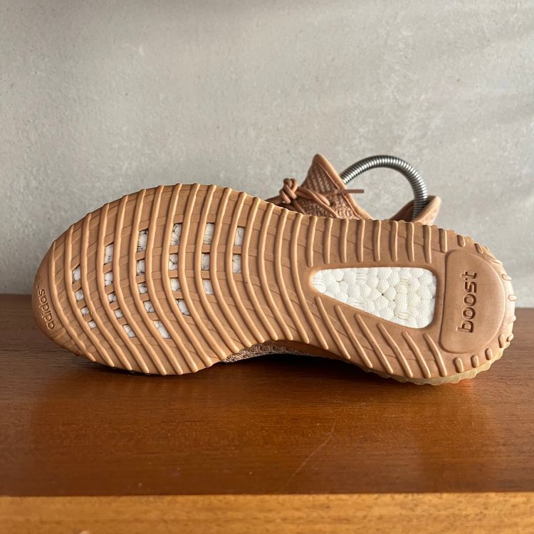 YEEZY BOOST 350 V2 | Mono Clay | Code: EG6872 |  UK 2 / US 2.5 image 9